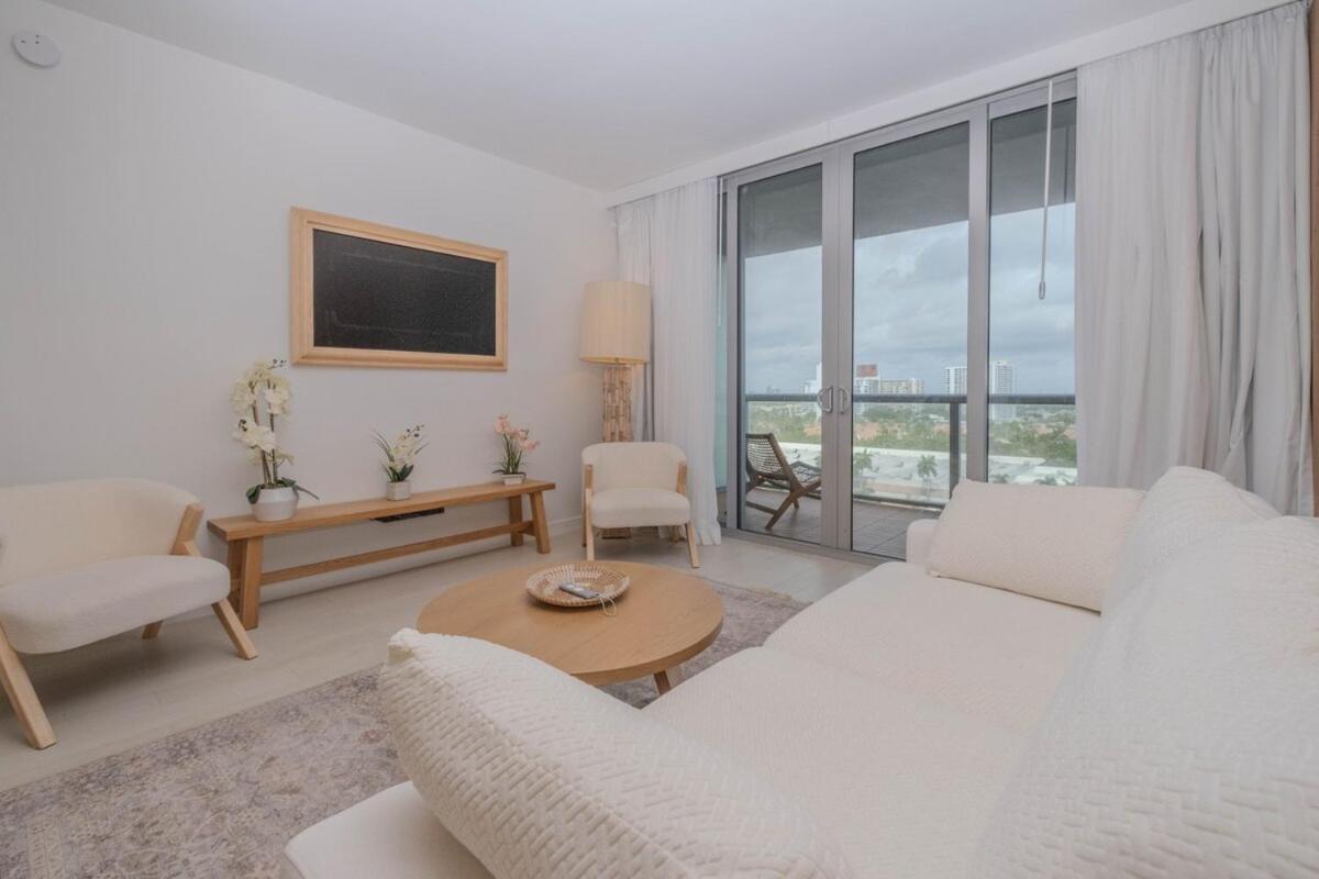 2B 2B Luxury Ocean Views Apt In Hallandale Beachアパートメント エクステリア 写真